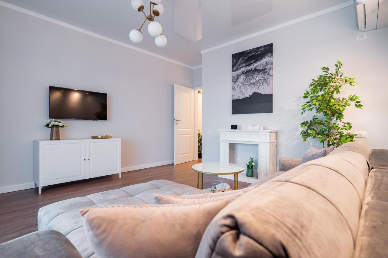Golden Mirage Sunset Apartment Mamaia Exterior foto