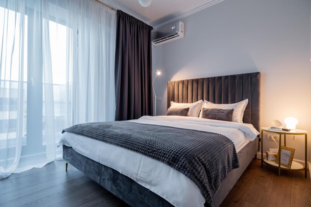 Golden Mirage Sunset Apartment Mamaia Exterior foto